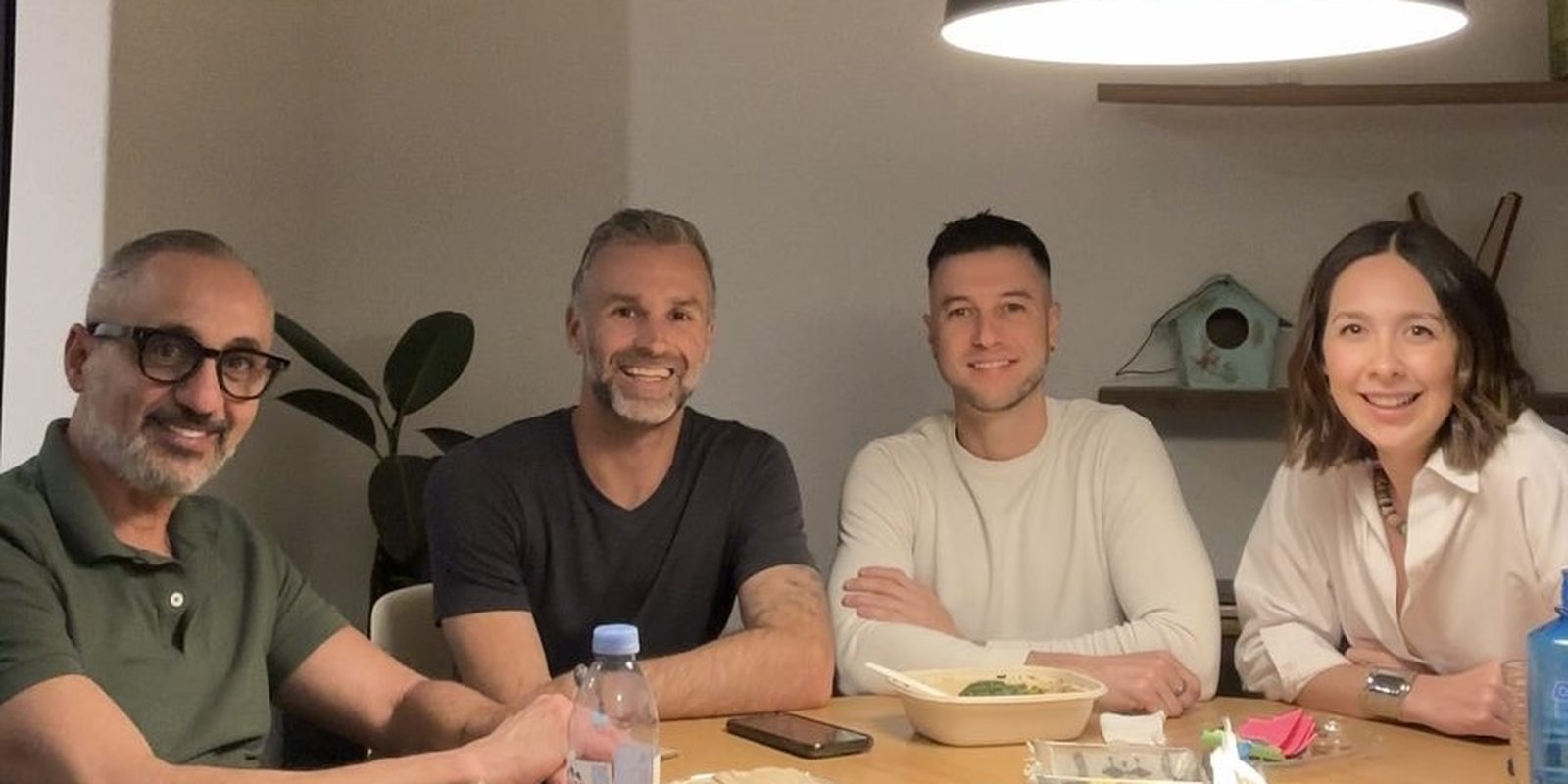 Founders at a mastermind dinner